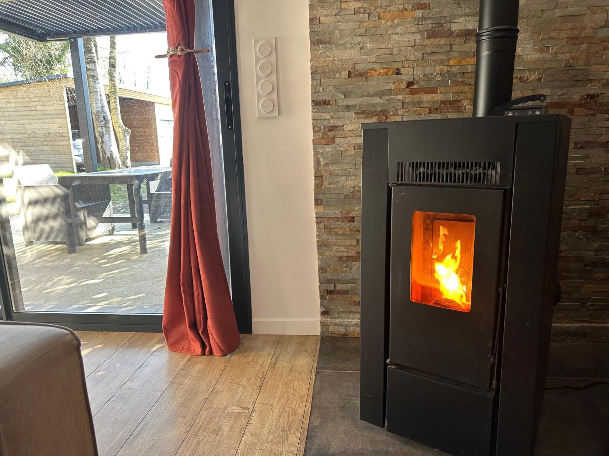 La Ptite Maison Proche Rouen La Vaupaliere Bagian luar foto